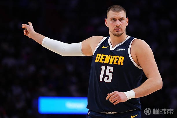 Shams：约基奇将在今日对阵快船的比赛中复出